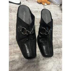 Black Aerosoles slide shoes dressy shiny nightlife going out sz 7.5 clog